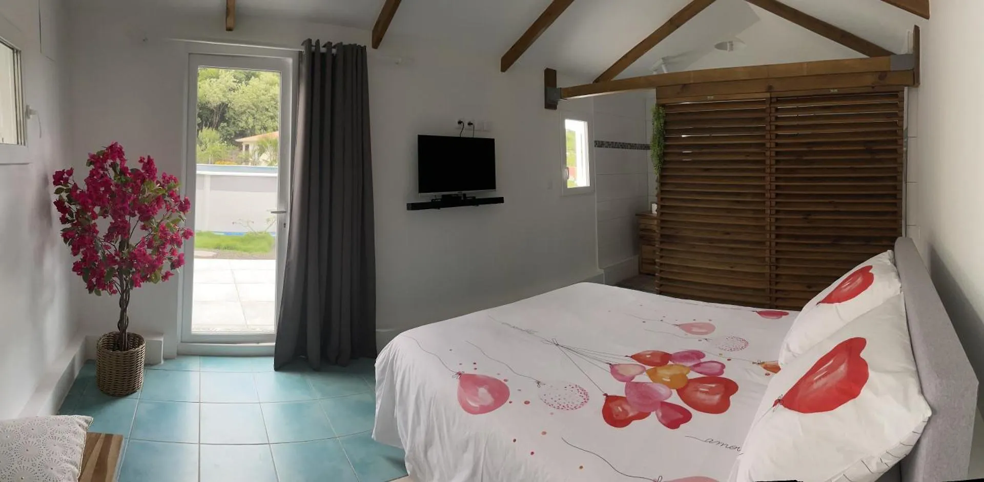 Apartment Bungalow 